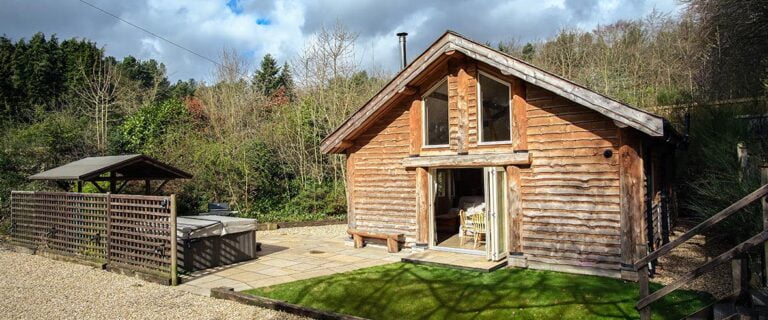 Loxley's Lodge is an idyllic holiday home in the heart of Sherwood Forest